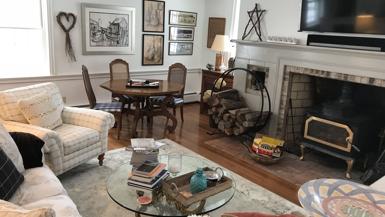 Photo of Bedroom in Town of Richmond