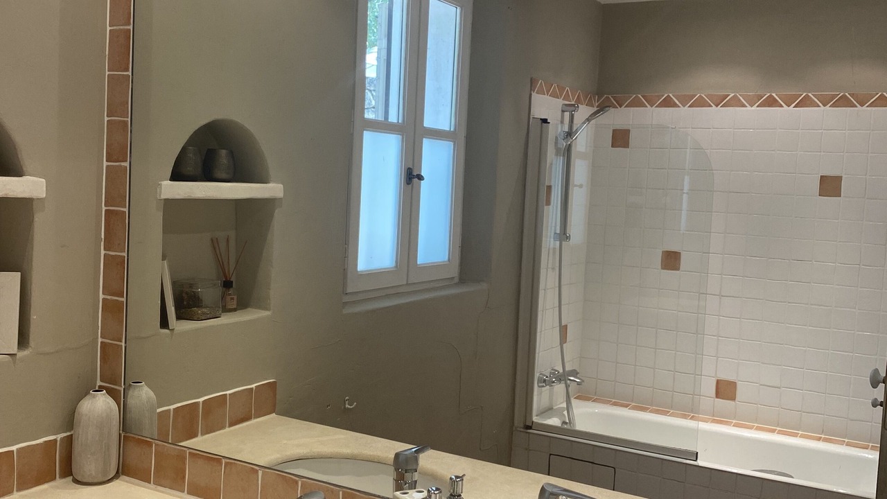 Photo of Bathroom in Roussillon