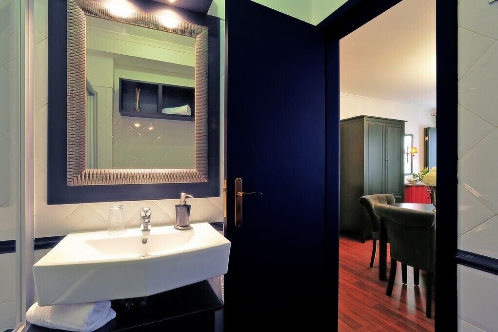 Photo of Bathroom in Alfama