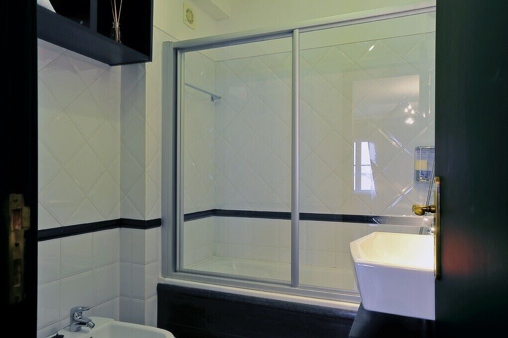 Photo of Bathroom in Alfama