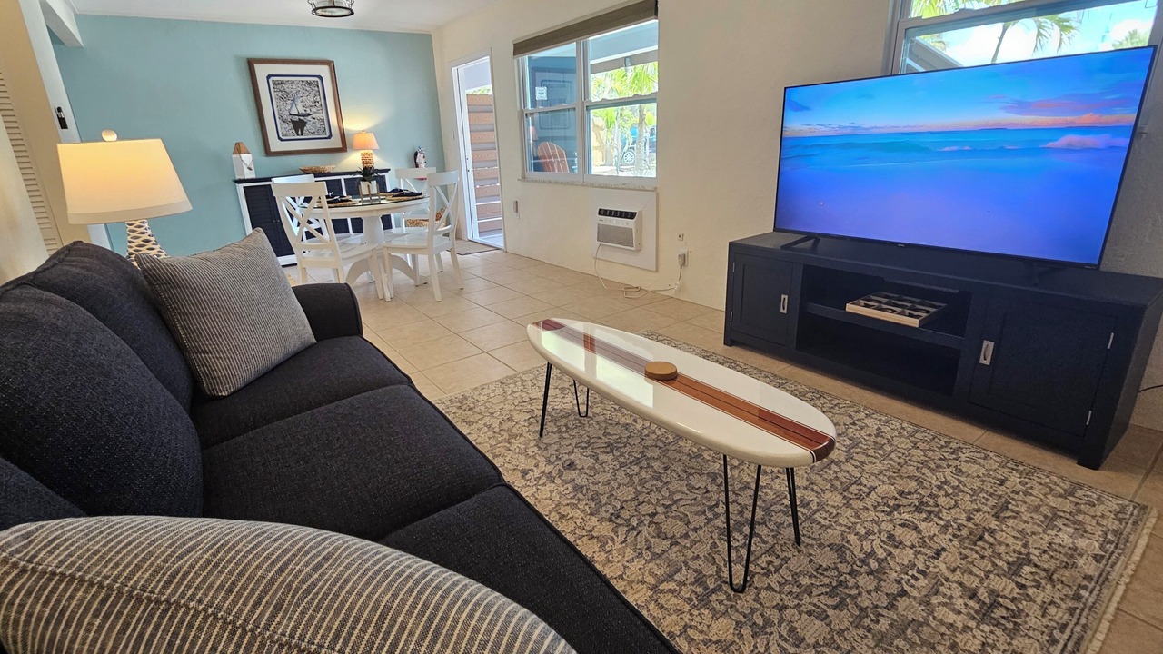 Photo of Livingroom in Englewood