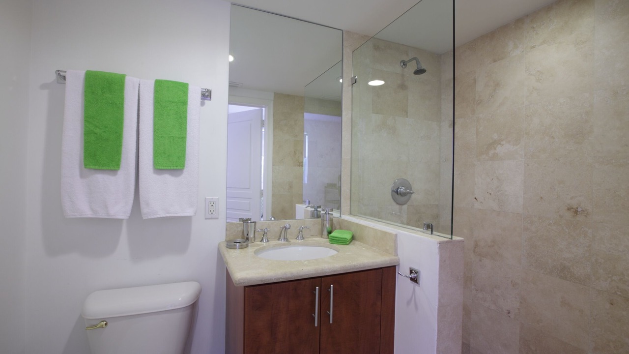 Photo of Bathroom in South Pointe