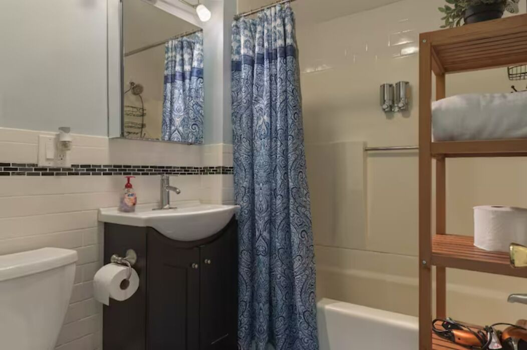 Photo of Bathroom in East Somerville