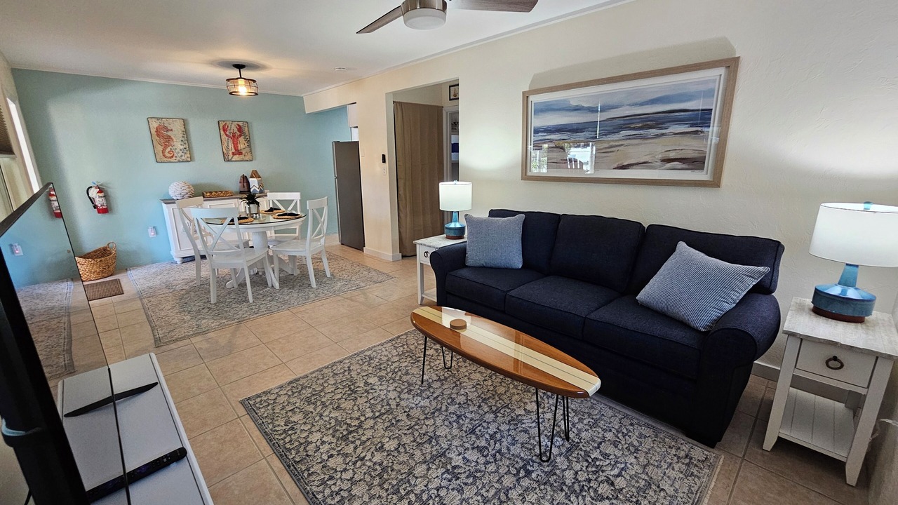 Photo of Livingroom in Englewood