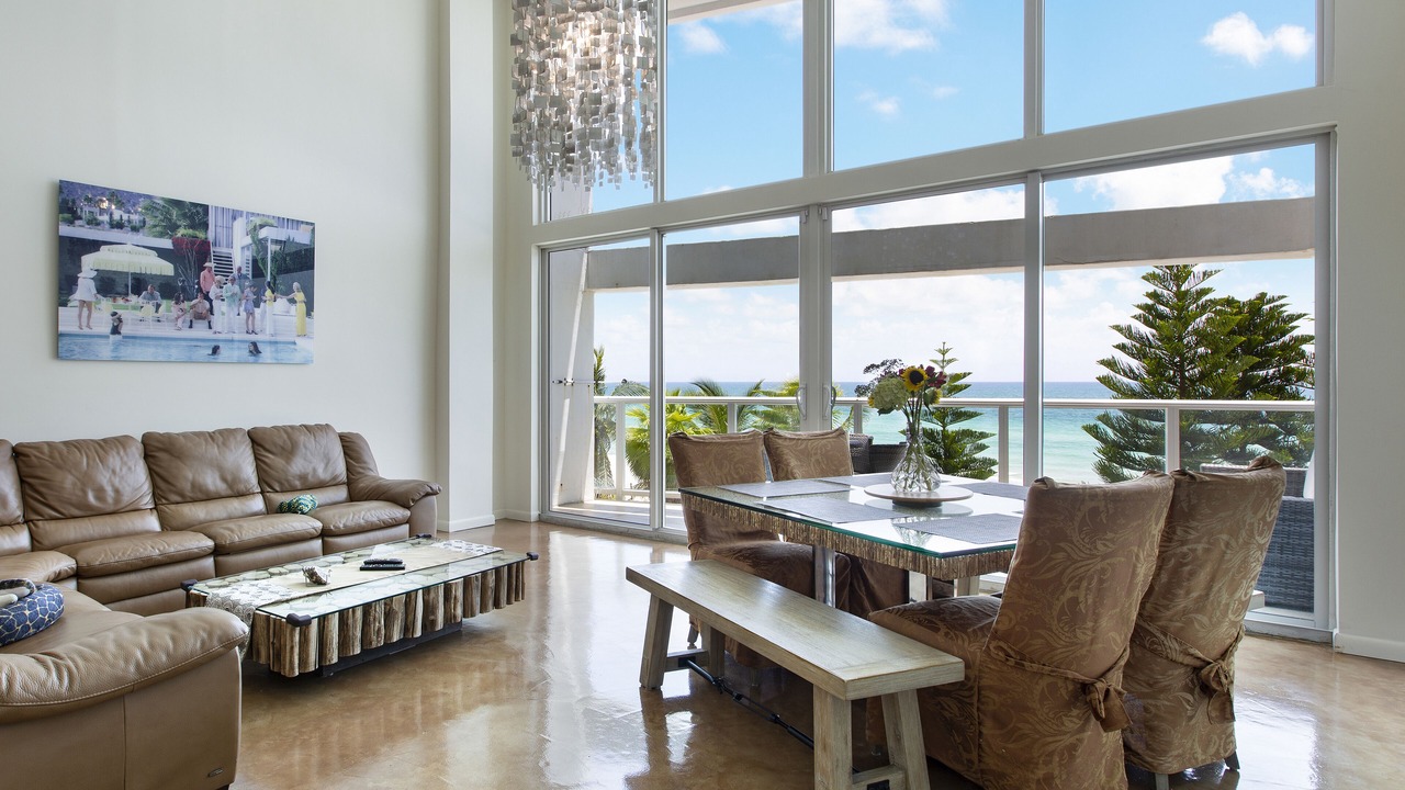 Photo of Bedroom in Mid Beach