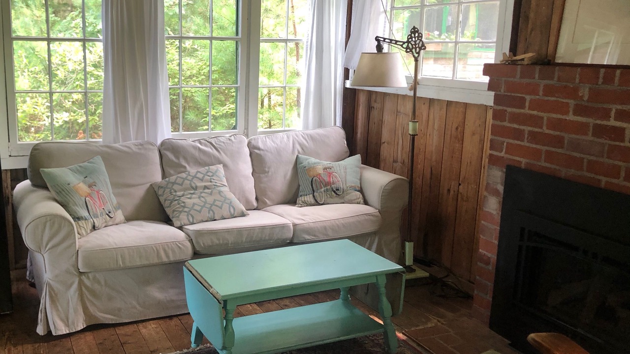 Photo of Livingroom in Plymouth