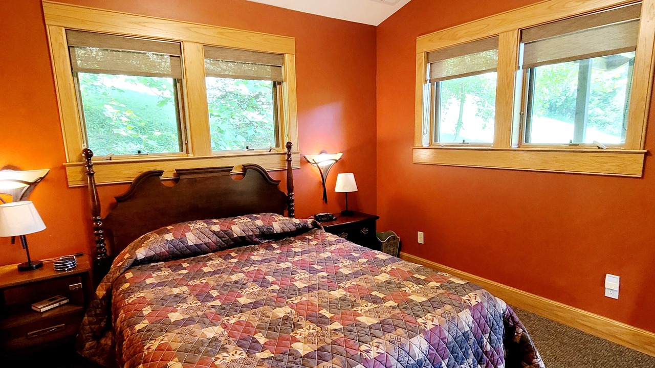 Photo of Bedroom in Draper