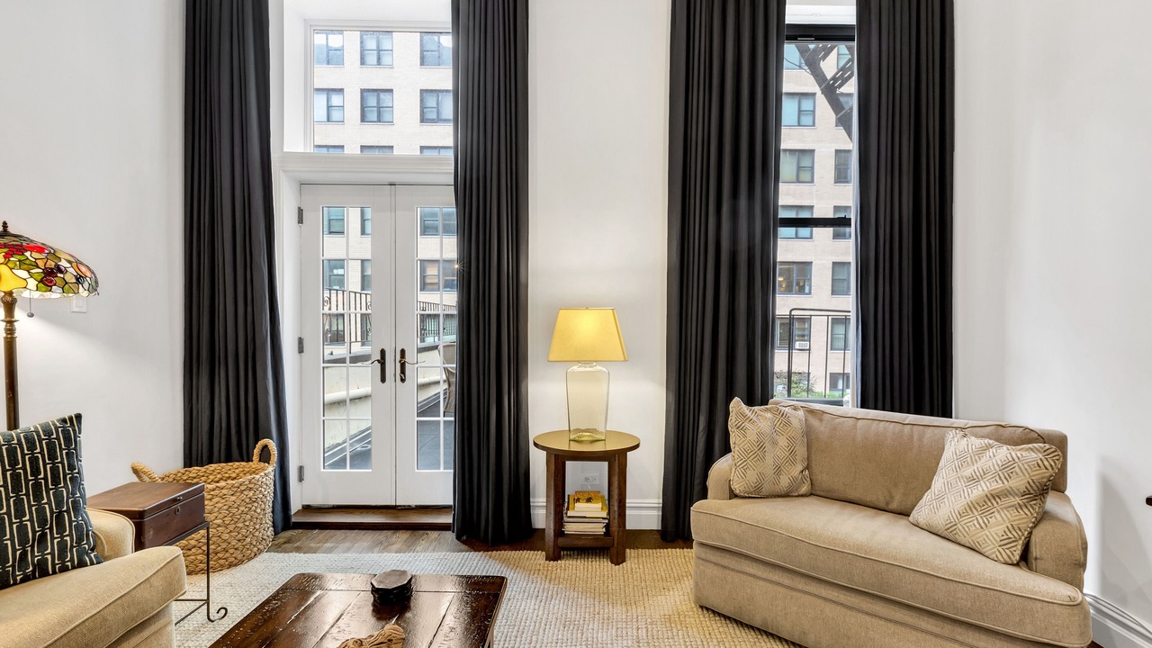 Photo of Livingroom in Central Park South