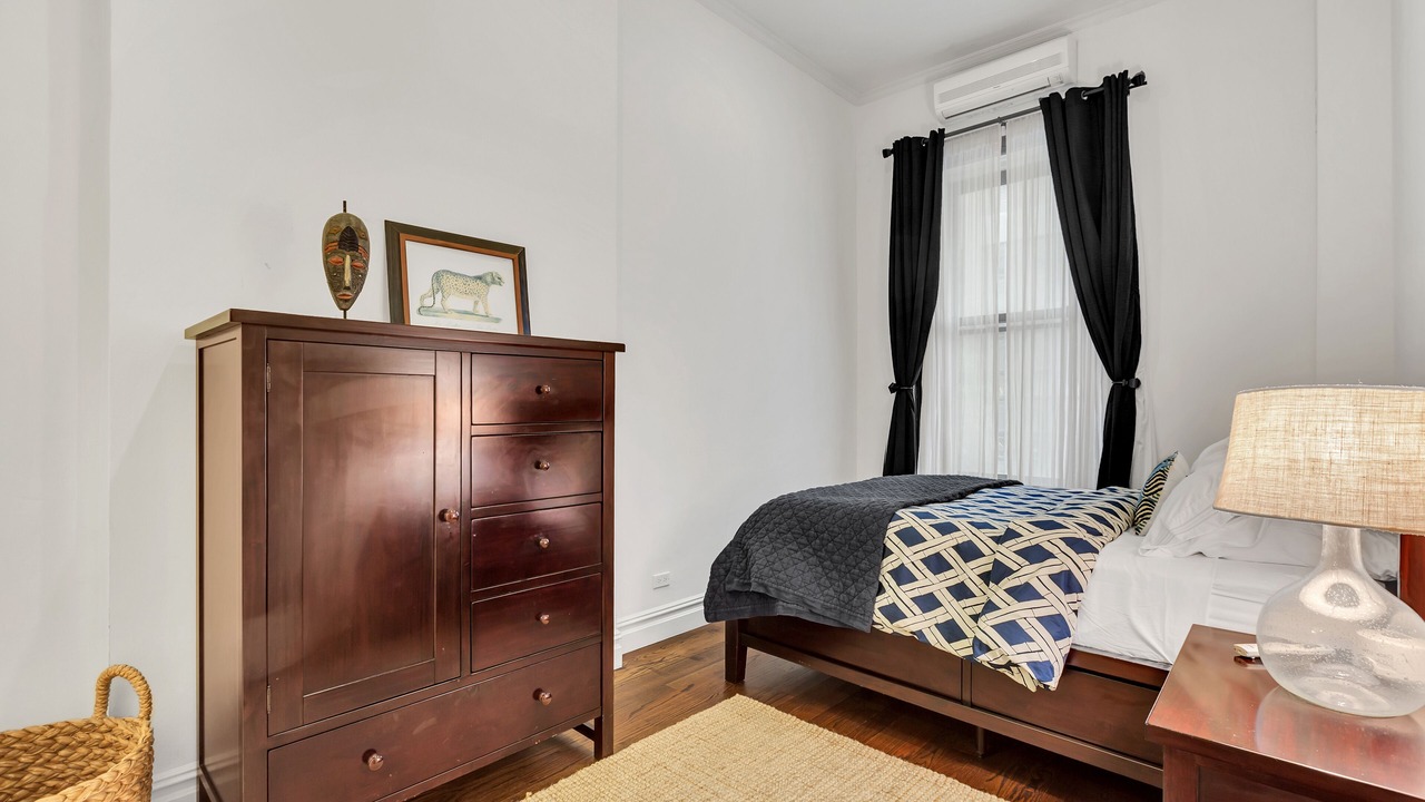 Photo of Bedroom in Central Park South