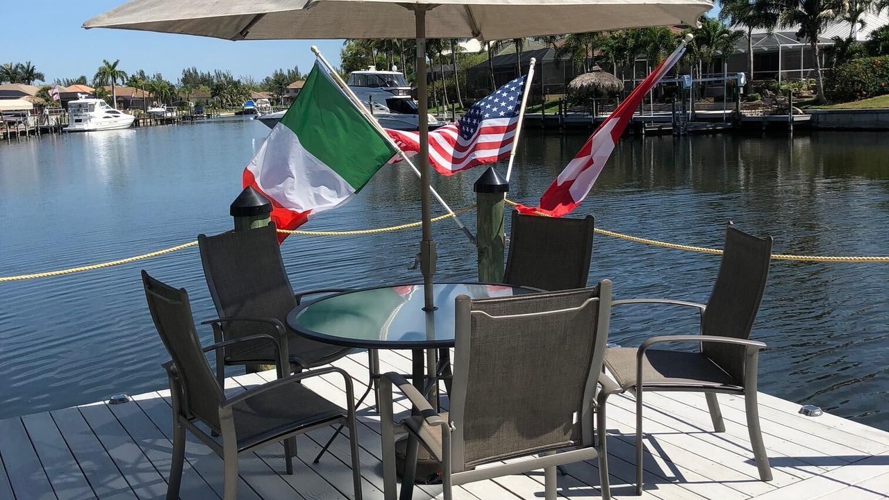 Photo of Outdoor in Pelican