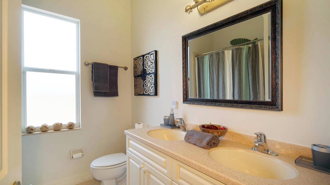 Photo of Bathroom in Pelican