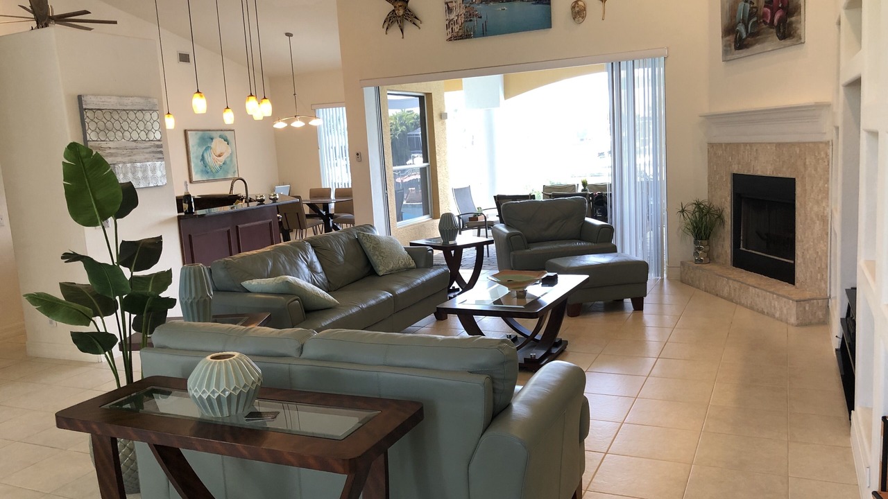 Photo of Livingroom in Pelican