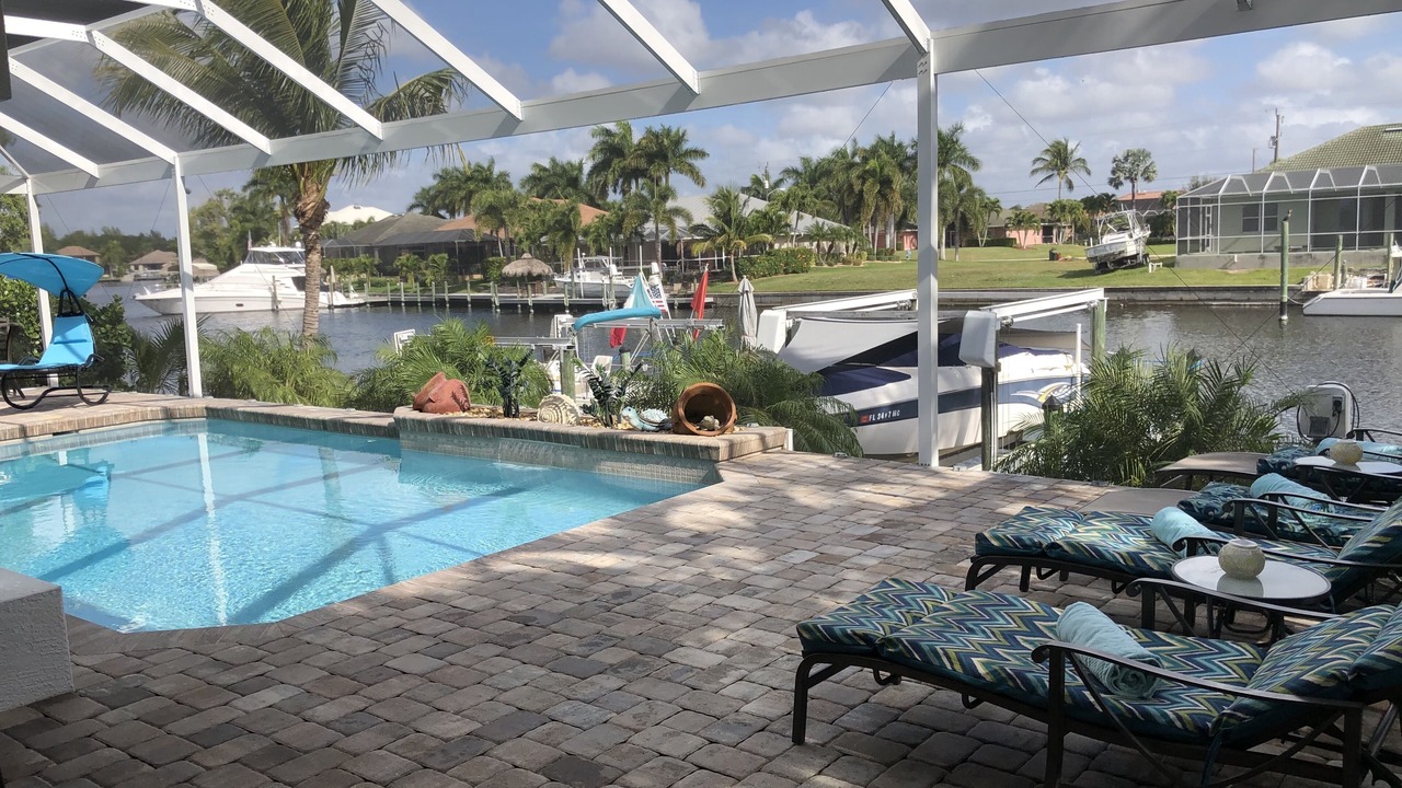 Photo of Outdoor in Pelican
