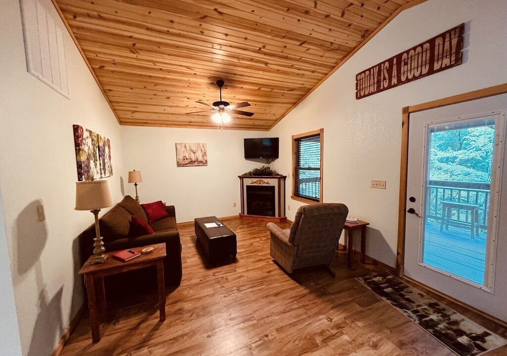 Photo of Livingroom in Alto Pass