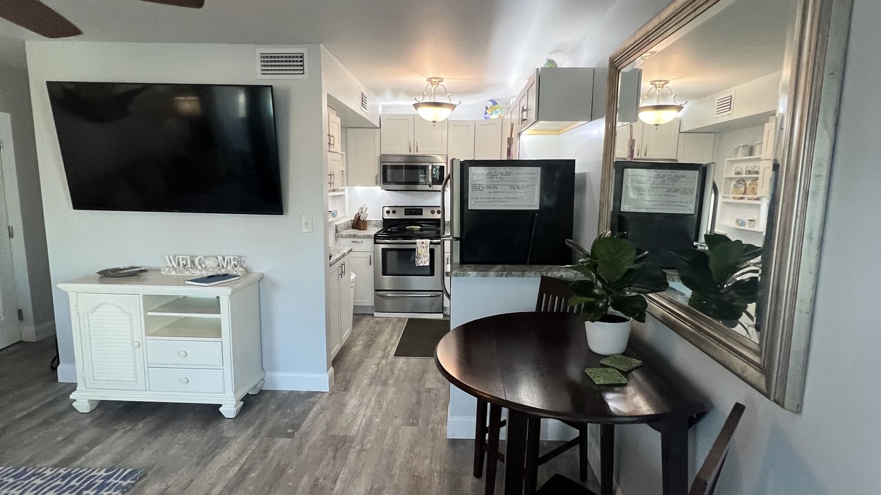 Photo of Bedroom in Biltmore Beach