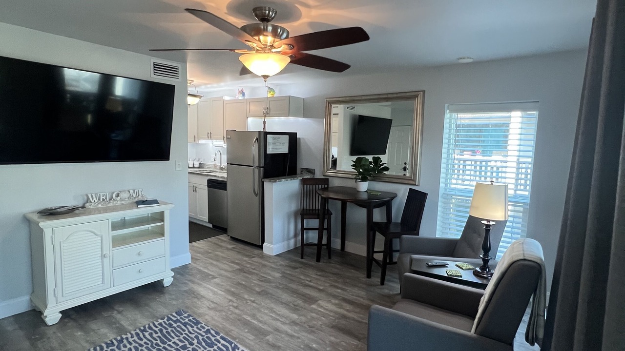 Photo of Bedroom in Biltmore Beach