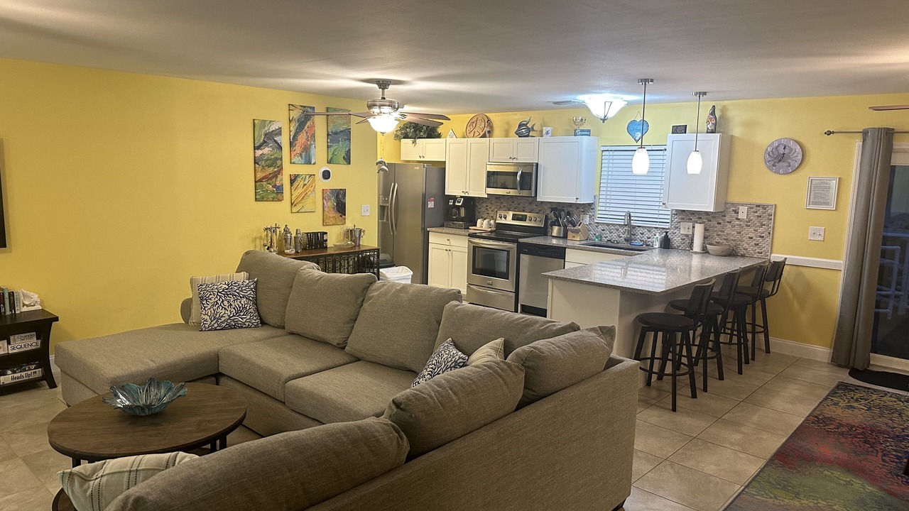 Photo of Livingroom in Cape Caneveral Beach Gardens