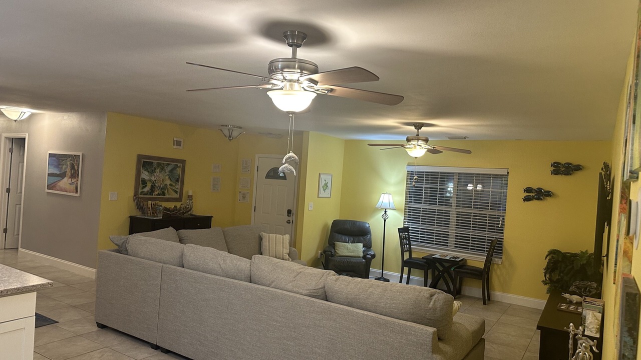 Photo of Livingroom in Cape Caneveral Beach Gardens