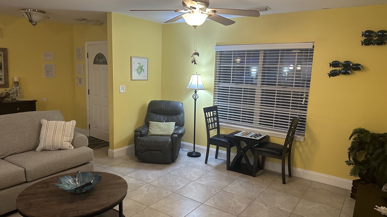 Photo of Livingroom in Cape Caneveral Beach Gardens