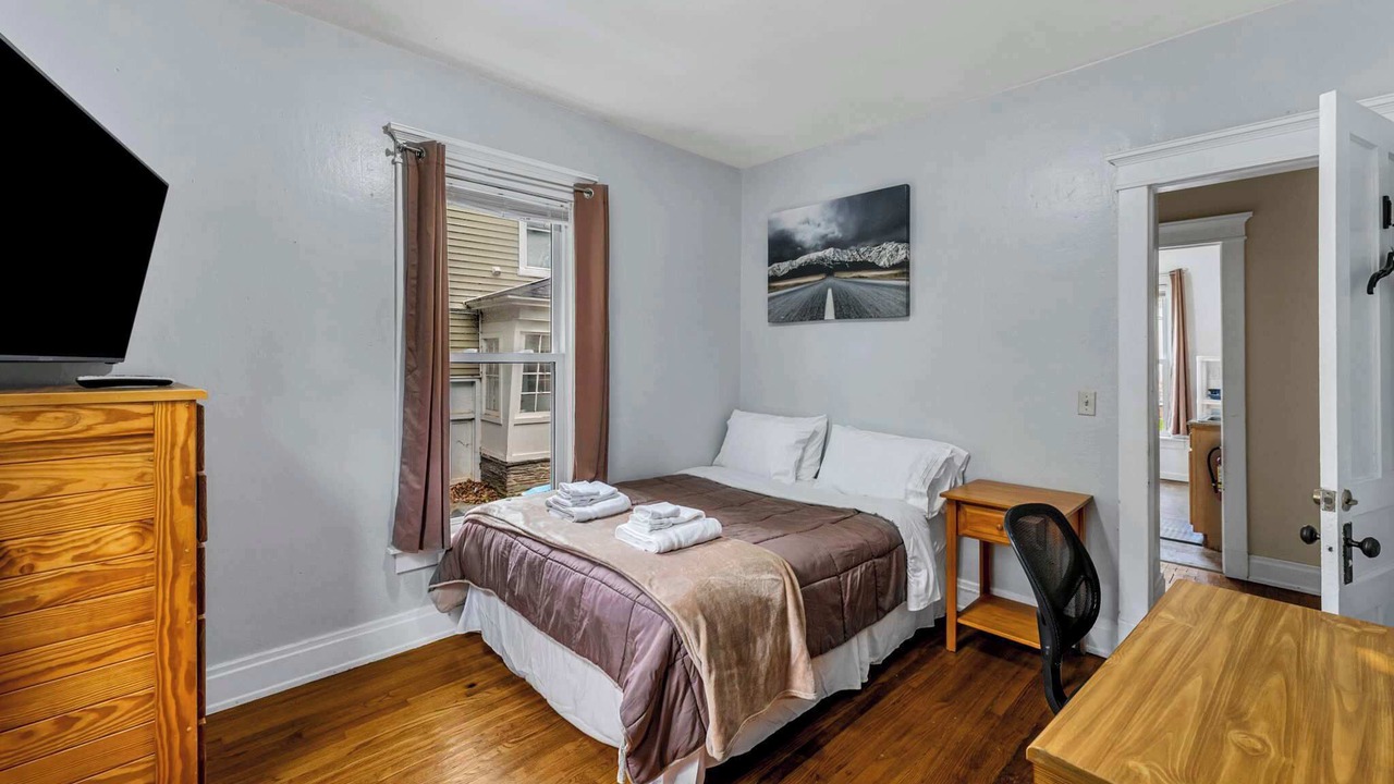 Photo of Bedroom in Oneonta