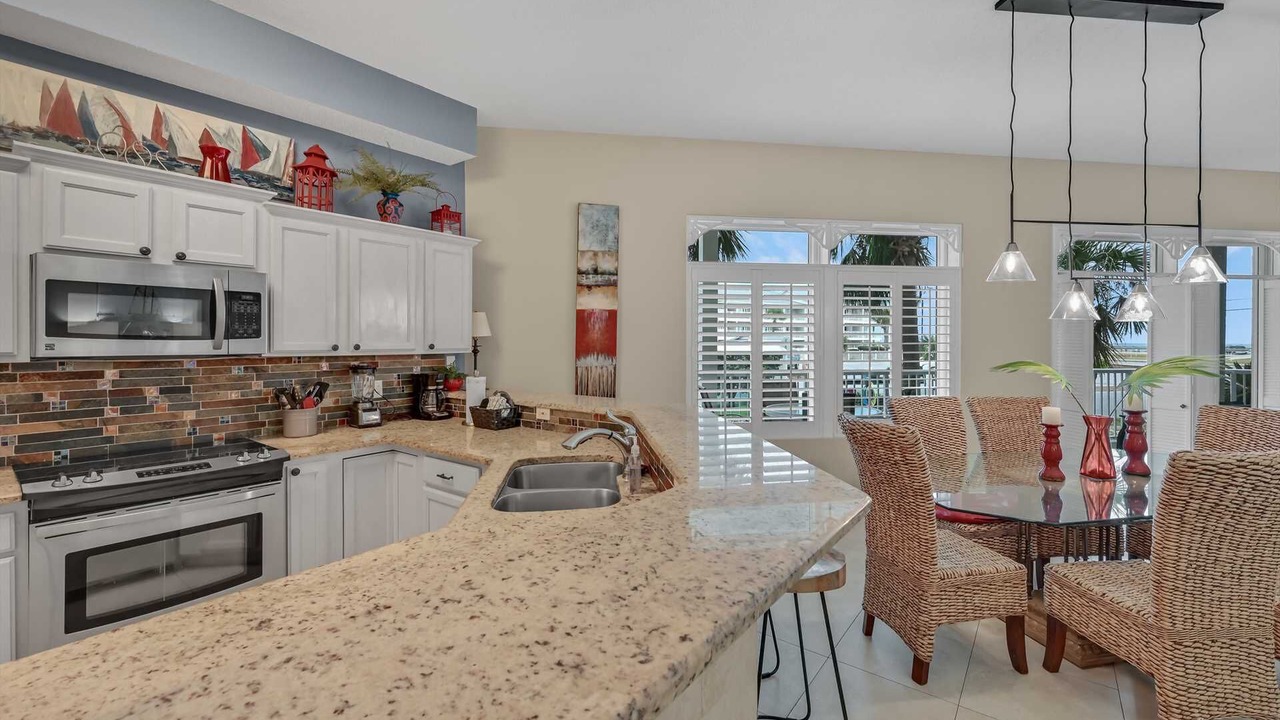 Photo of Kitchen in Avalon Beach Estates