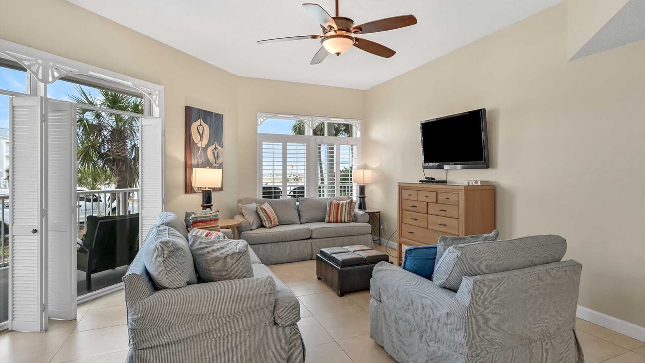 Photo of Others in Avalon Beach Estates