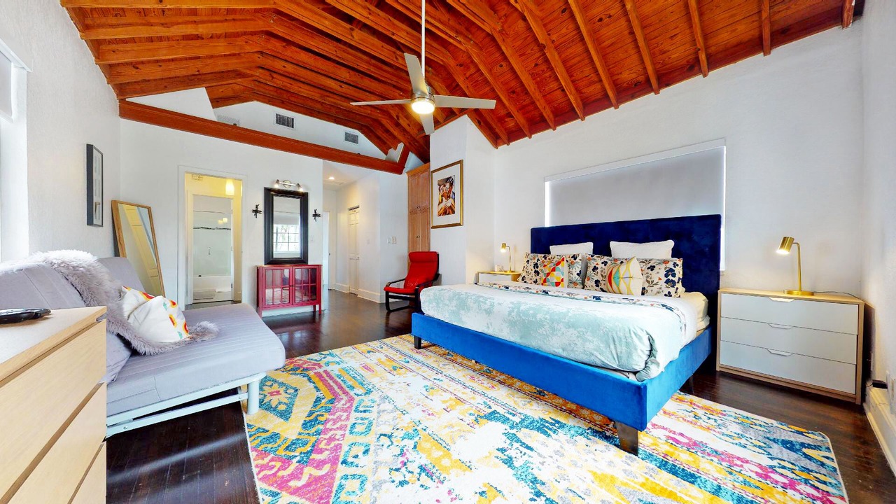 Photo of Bedroom in West Avenue