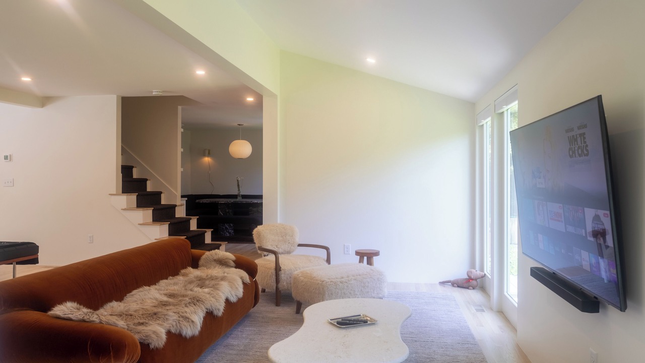 Photo of Bedroom in Lagoon Heights