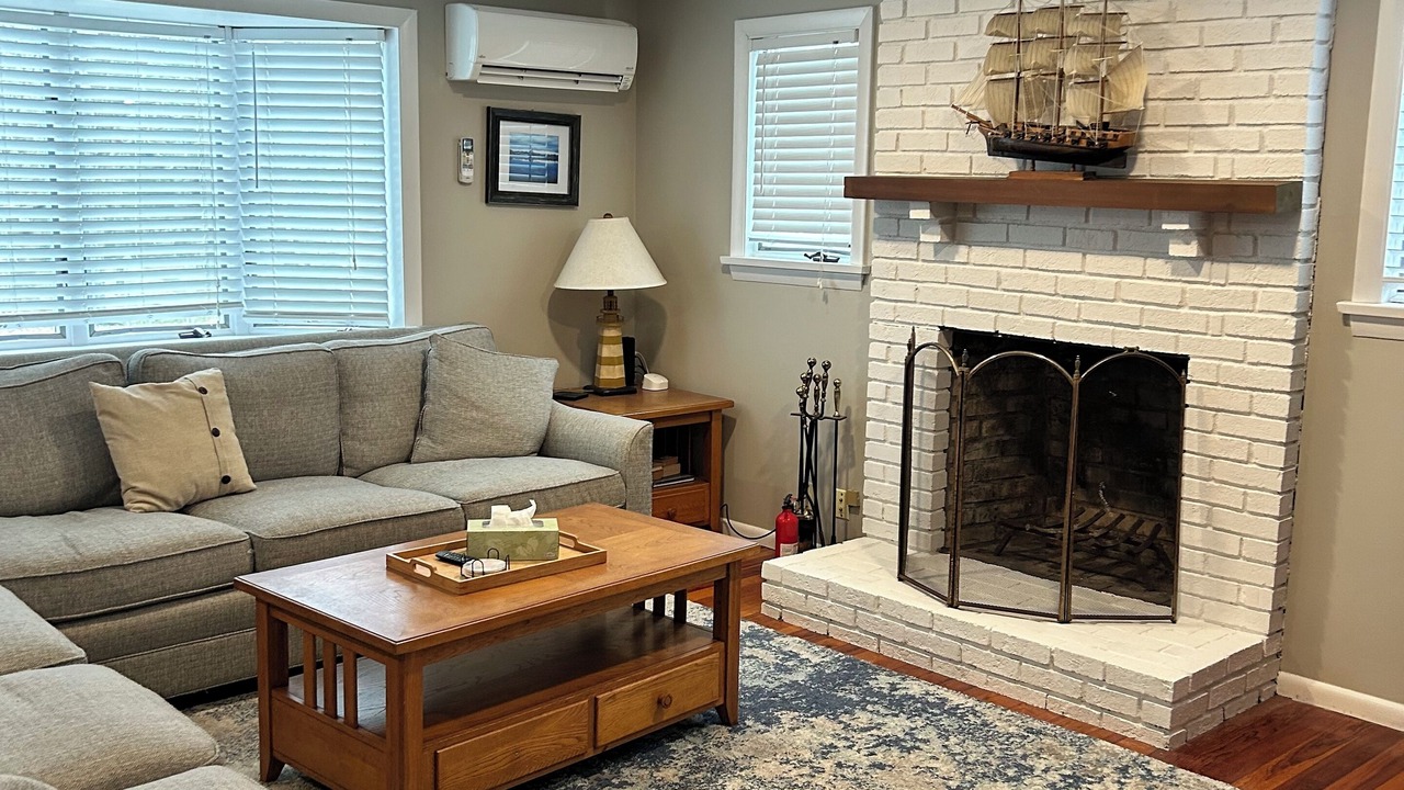 Photo of Livingroom in South Wellfleet