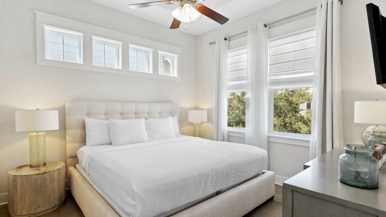 Photo of Bedroom in Santa Rosa Beach