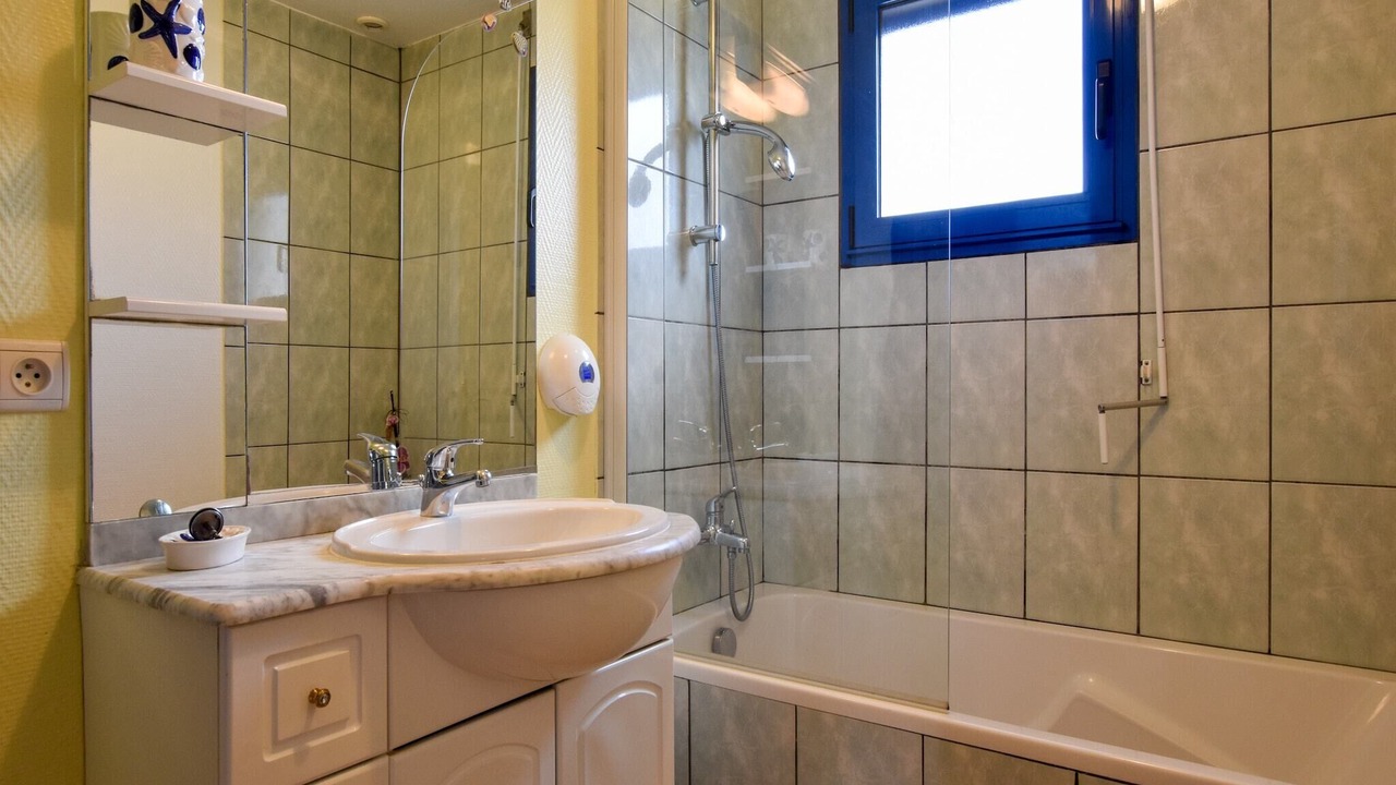 Photo of Bathroom in Kerherou