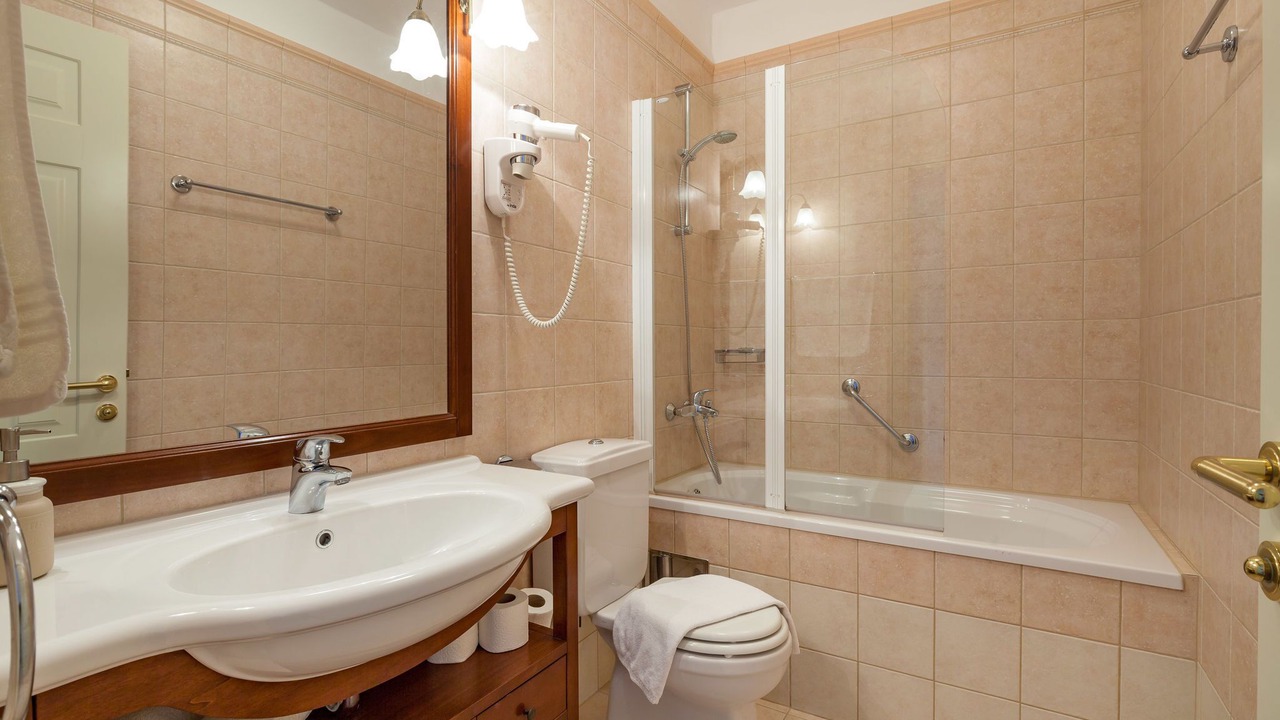 Photo of Bathroom in Sumartin