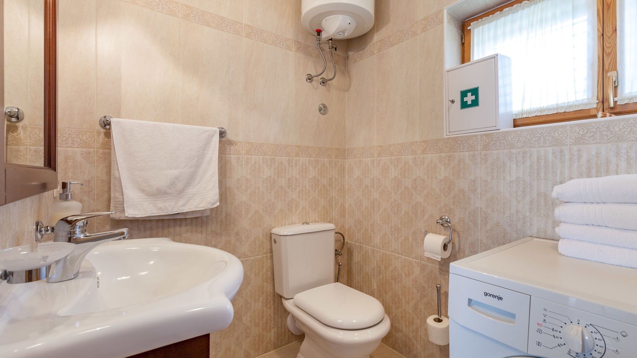 Photo of Bathroom in Sumartin