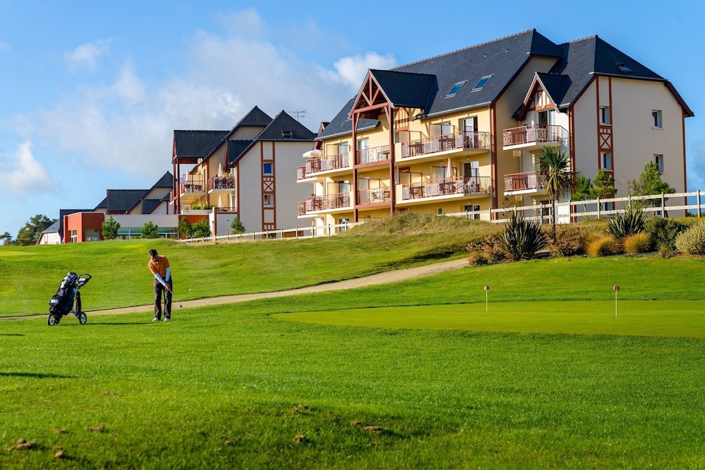 Photo of Buildings in Sables-d'Or-les-Pins