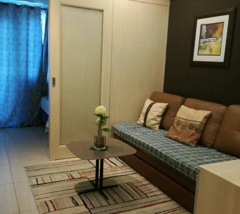 Photo of Livingroom in Downtown