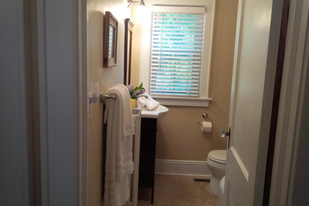 Photo of Bathroom in Cutchogue