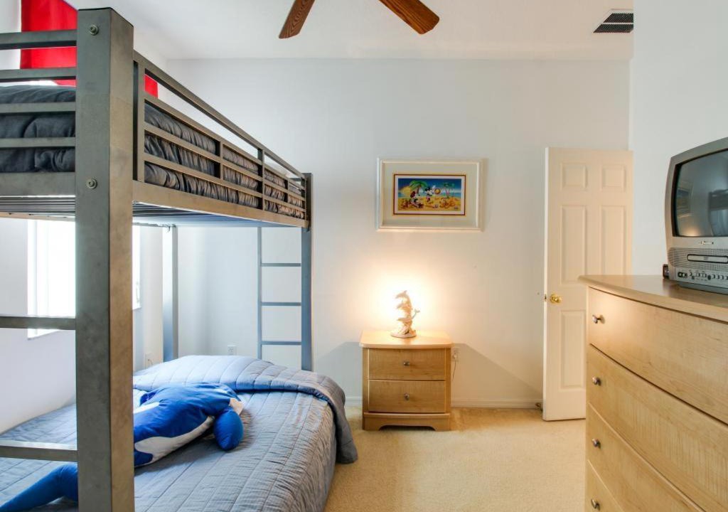 Photo of Bedroom in Windwood Bay
