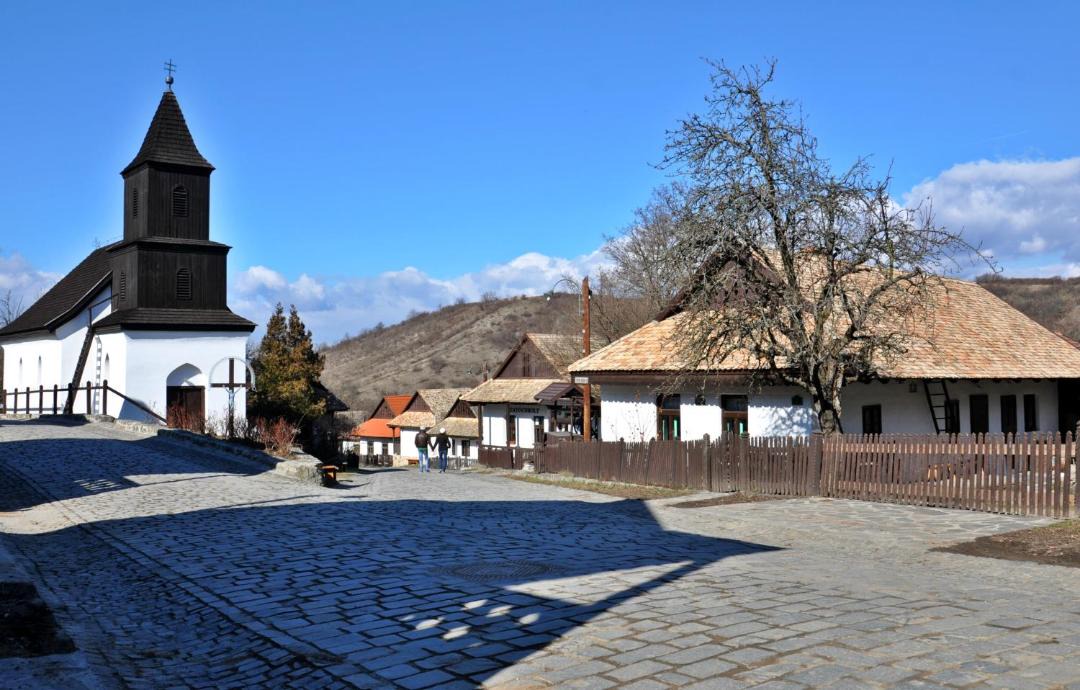 Photo of Buildings in Holloko
