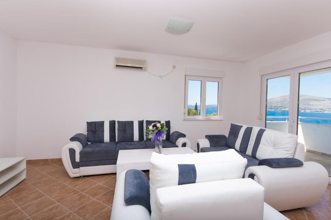 Photo of Livingroom in Okrug Gornji