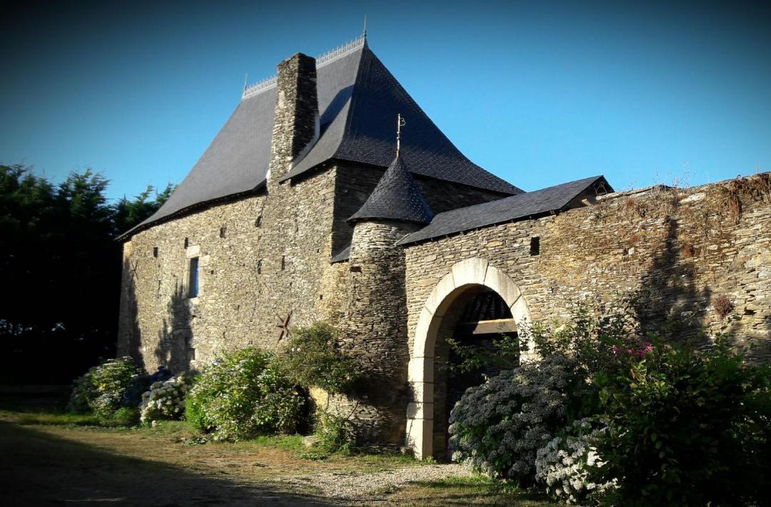 Photo of Buildings in Ploermel