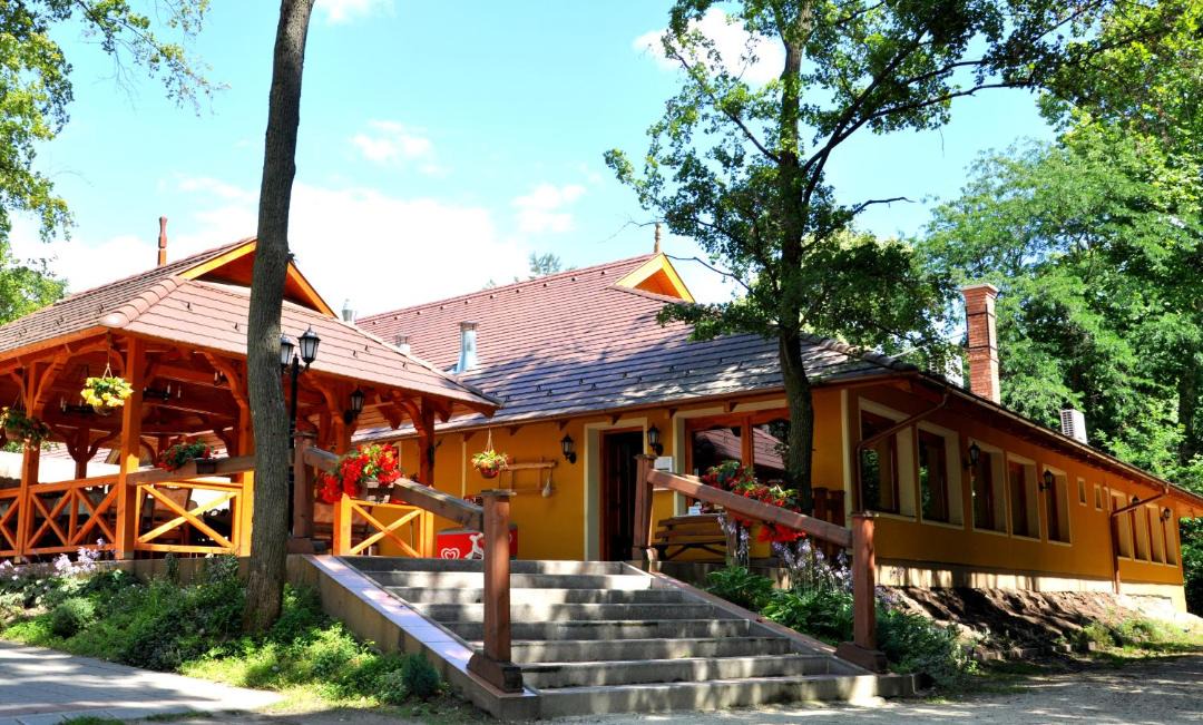 Photo of Others in Bugyi