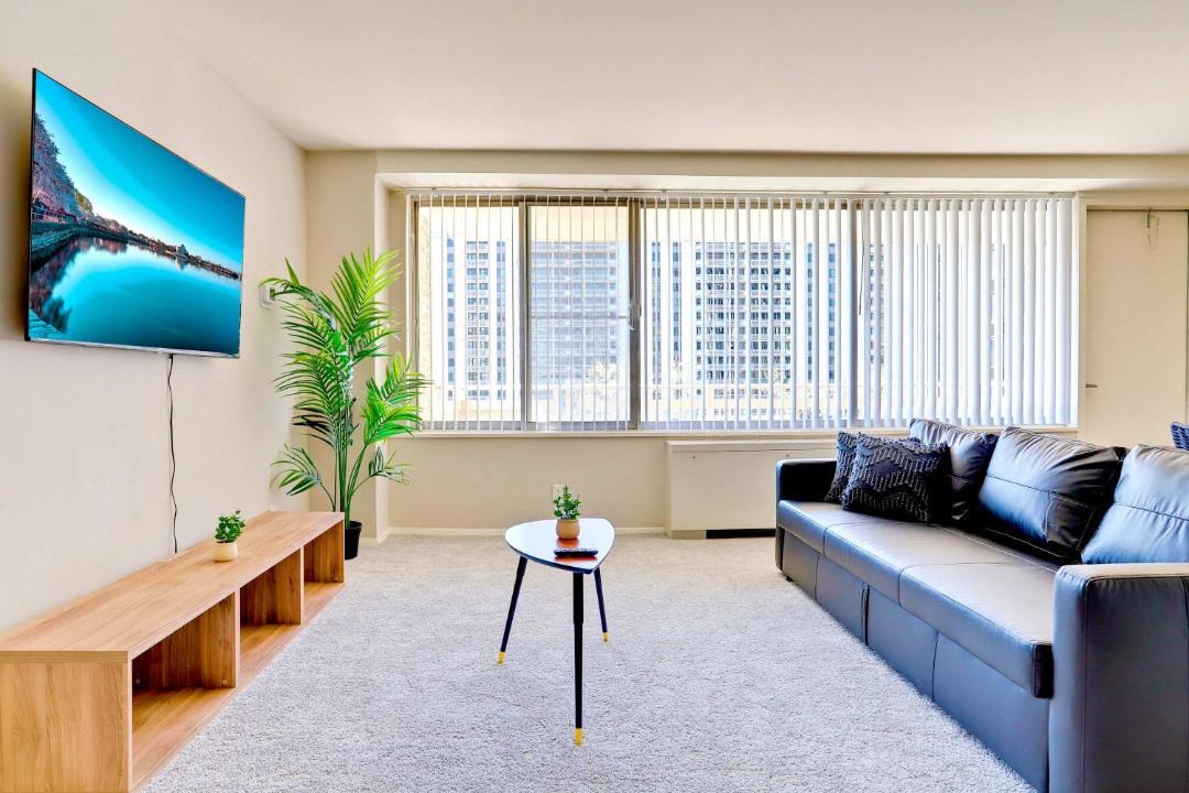Photo of Livingroom in Crystal City