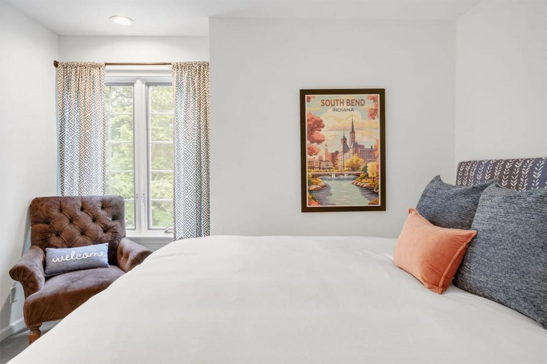 Photo of Bedroom in Wooded Estates