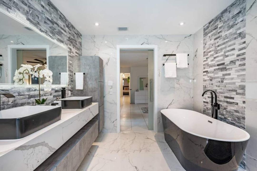 Photo of Bathroom in Croissant Park