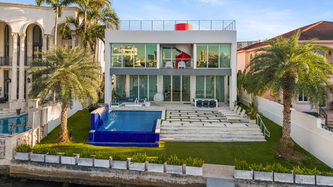 Photo of Patio Balcony in Sunny Isles Beach