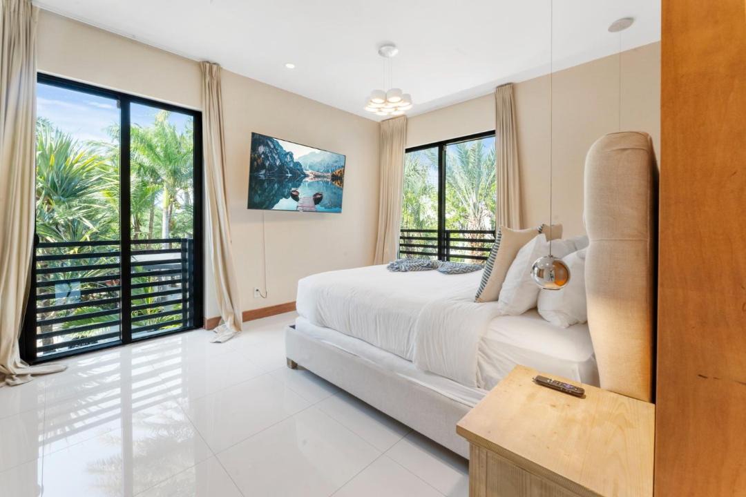 Photo of Bedroom in Northeast Miami