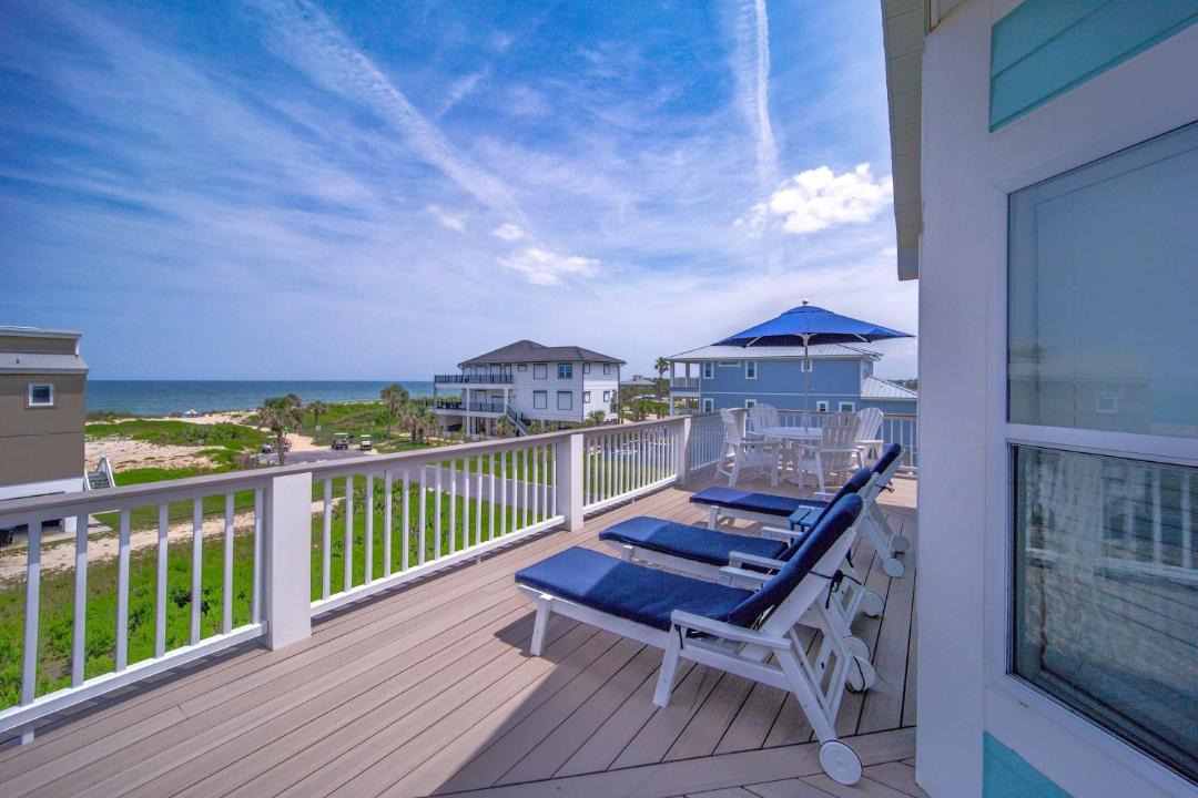 Photo of Patio Balcony in Marineland Acres