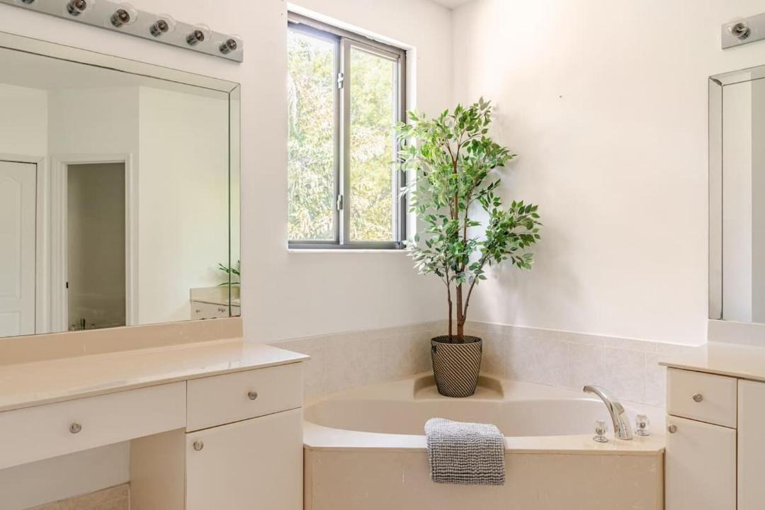 Photo of Bathroom in Tamiami