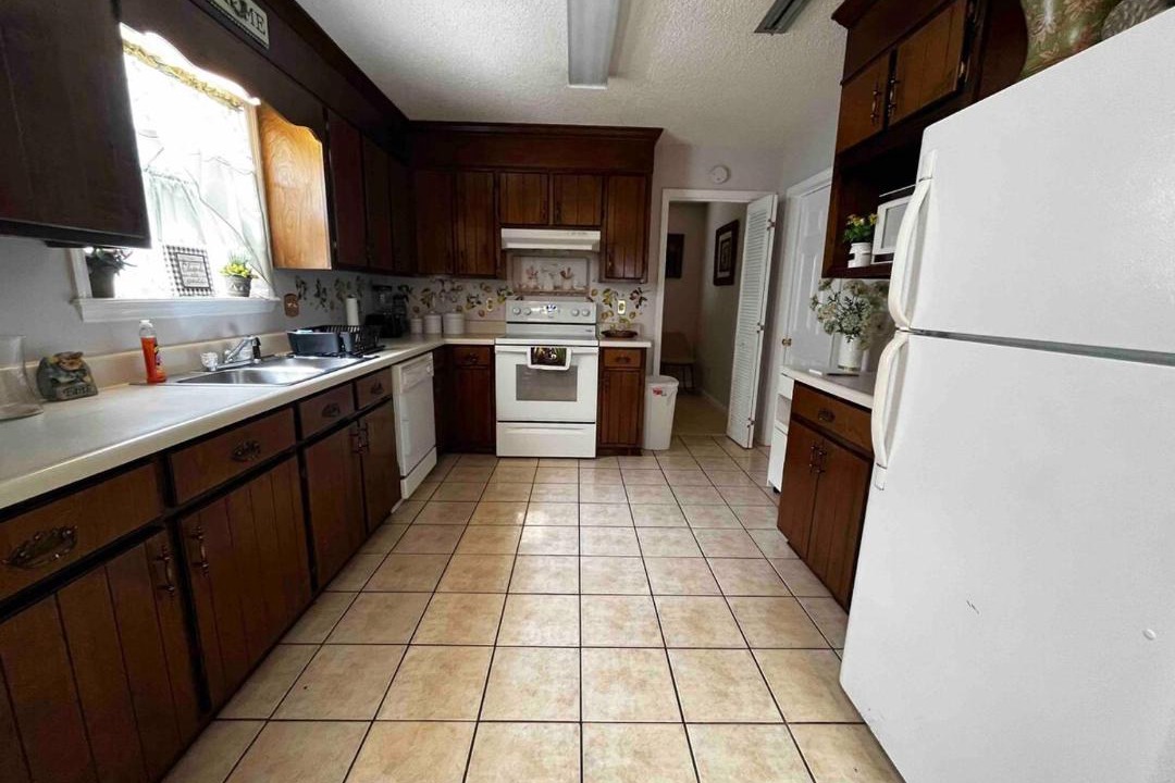 Photo of Kitchen in Valdosta