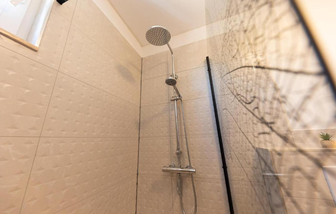Photo of Bathroom in Grubine